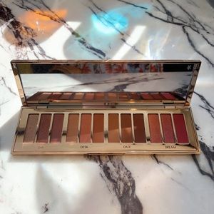 Charlotte Tilbury Pillow Talk Eyeshadow Palette